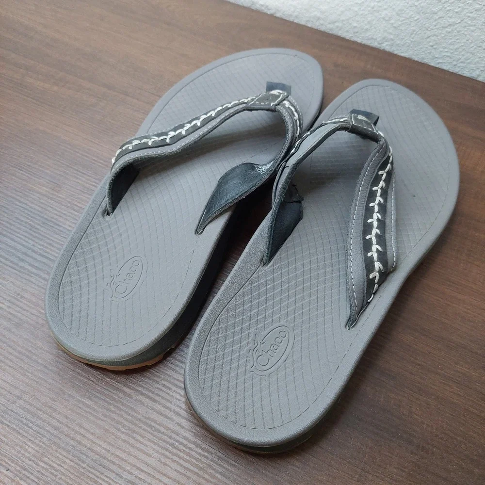 Chaco Playa‎ Women's Sandals Gray Leather Whipstitch Straps Size 7